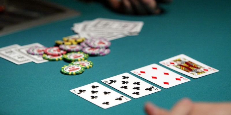 Cách chơi Poker chi tiết và đơn giản cho tân thủ